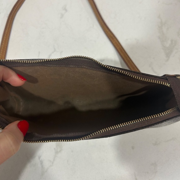 Louis Vuitton clutch/crossbody - Picture 2 of 3